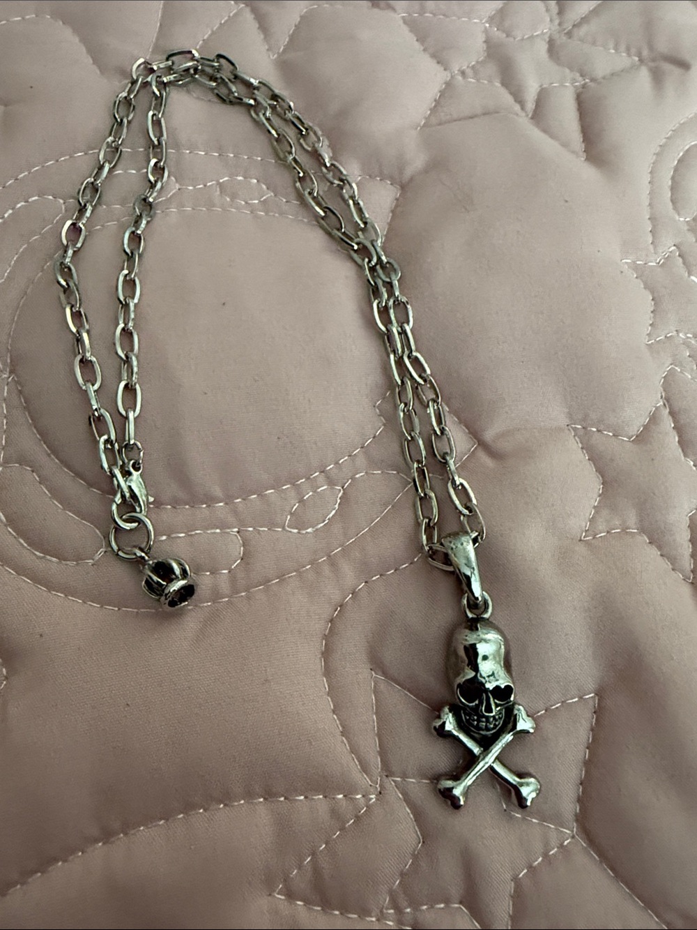 Silver Skull & Crossbones Pendant Necklace - Silver